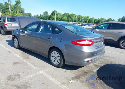 2013 Ford Fusion S из США, поврежденный, VIN 3FA6P0G78DR338573